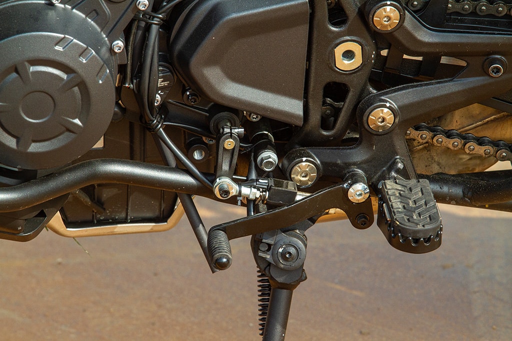 QJMotor SRT 900 SX Touring