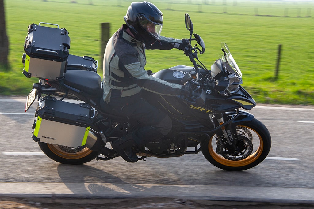 QJMotor SRT 900 SX Touring