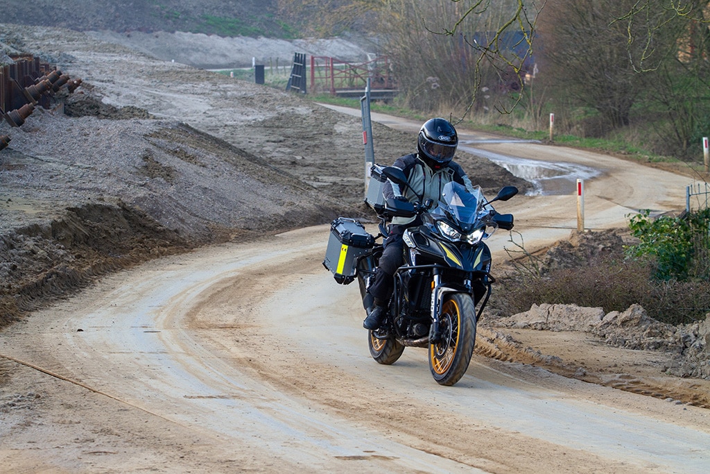 QJMotor SRT 900 SX Touring