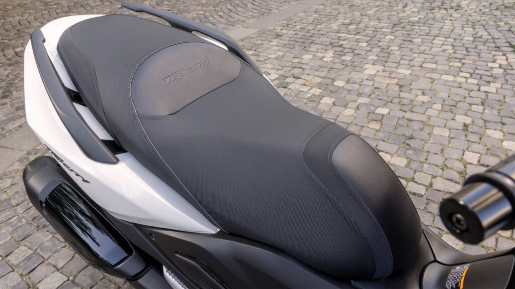 Yamaha 2026 Tricity 300 Airbag