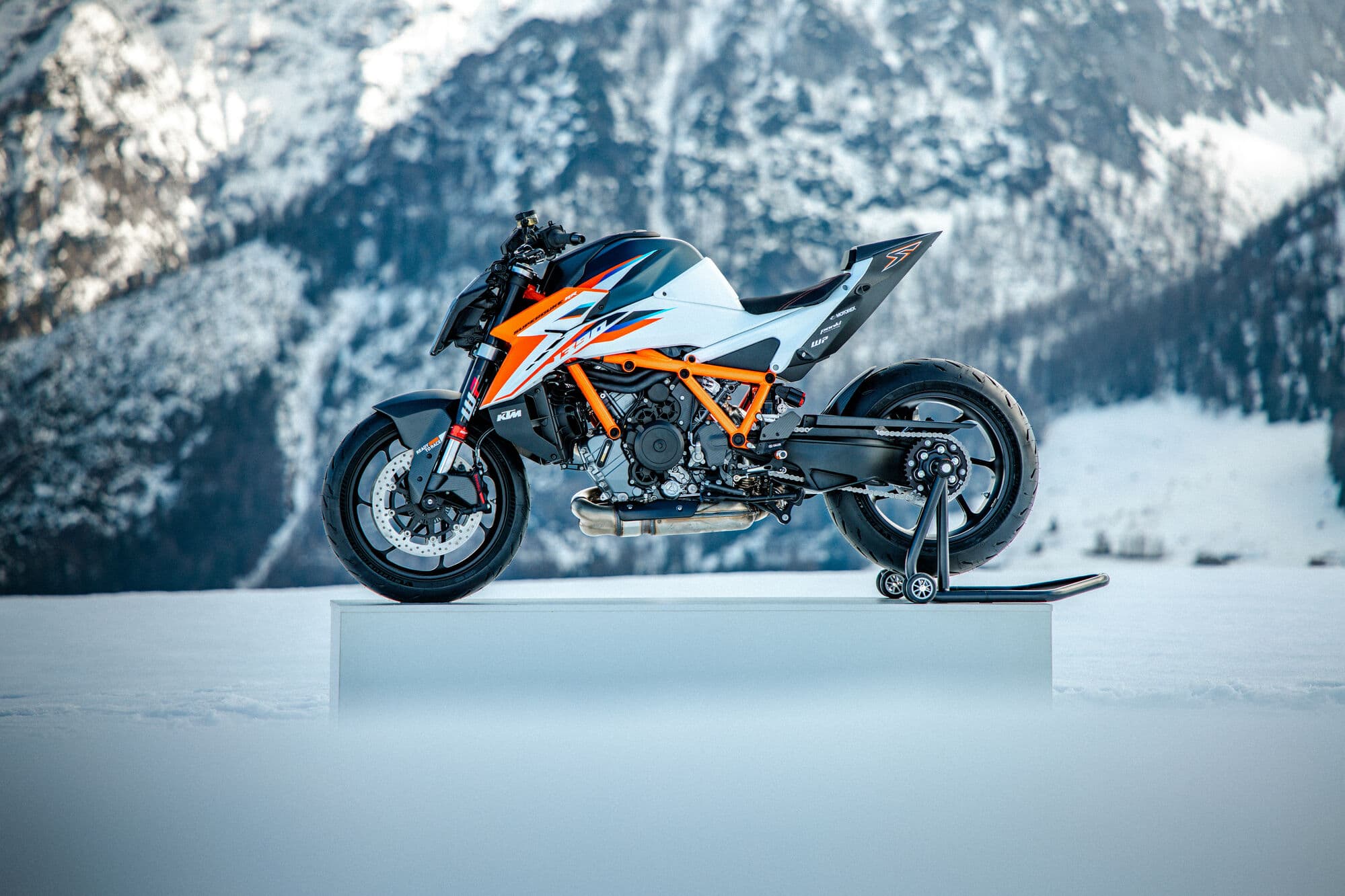 KTM 2026 1390 Super Duke RR