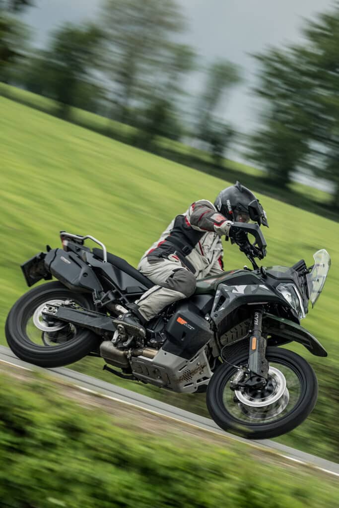CFMOTO 2026 1000MT-X