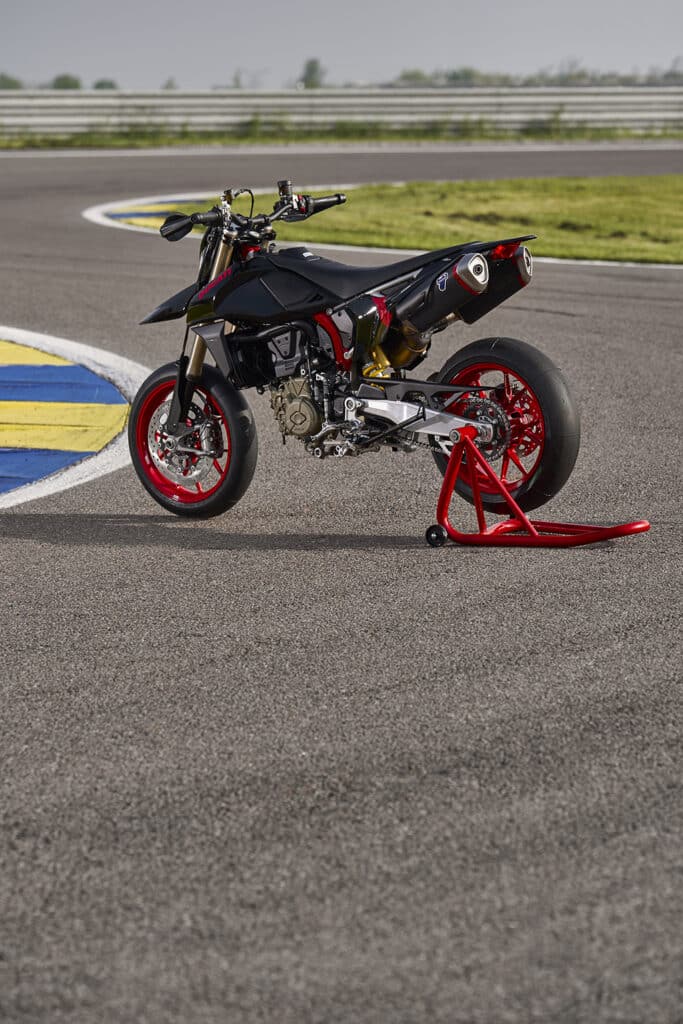 Ducati Hypermotard 698 Mono Nera