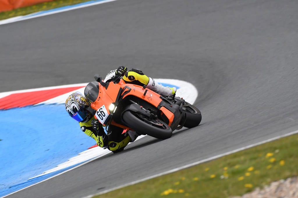 KTM 2026 990 RC R