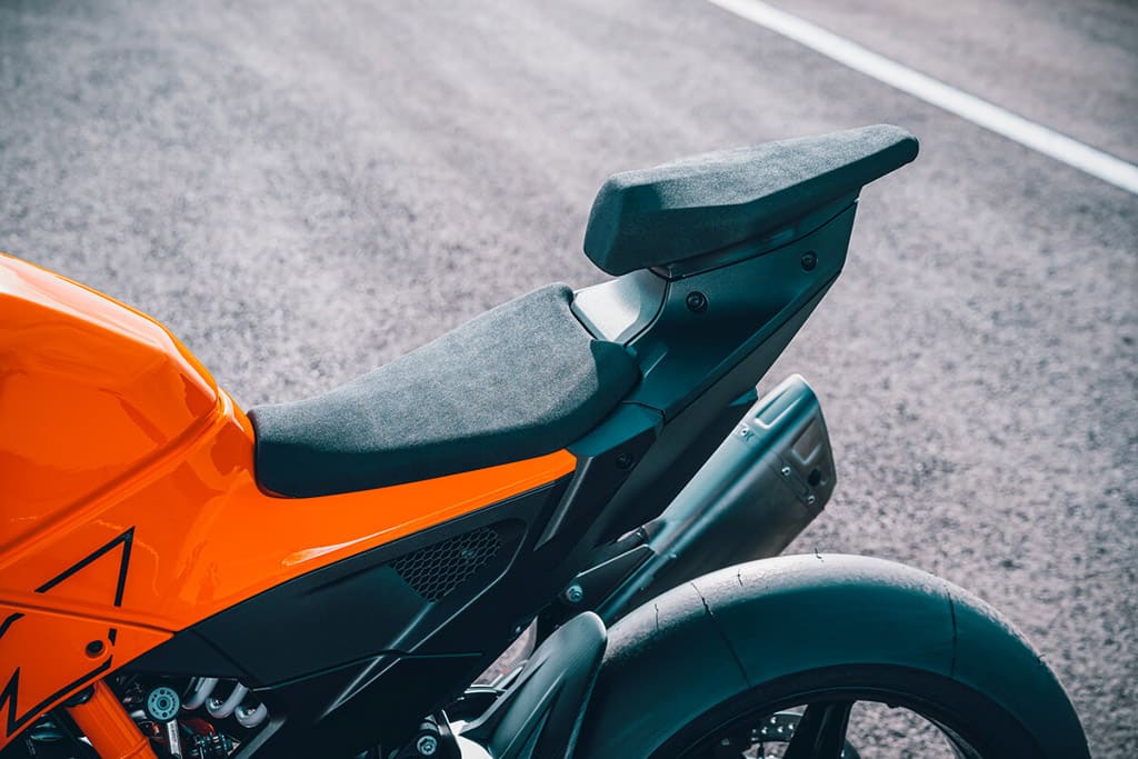 KTM 2026 990 RC R