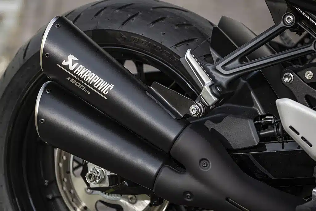 Kawasaki 2026 Z900RS Black Ball Edition