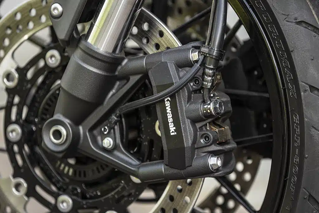 Kawasaki 2026 Z900RS Black Ball Edition