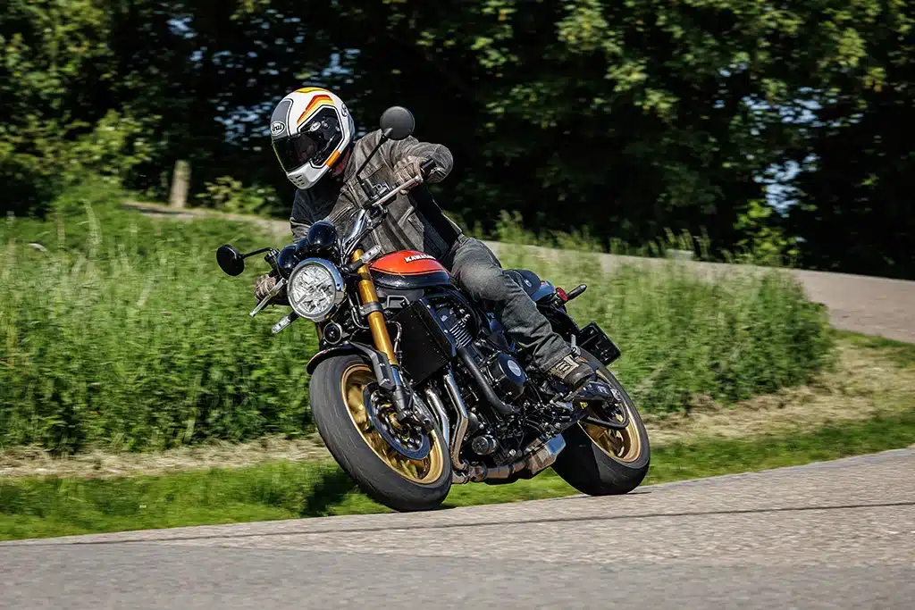 Kawasaki 2026 Z900RS SE