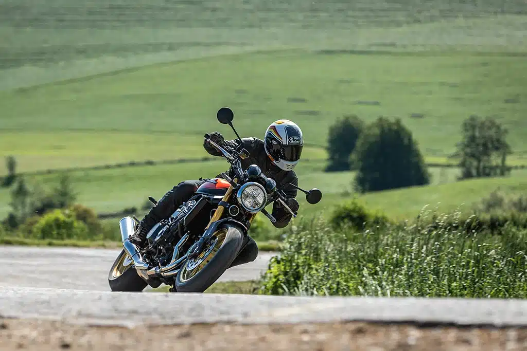 Kawasaki 2026 Z900RS SE