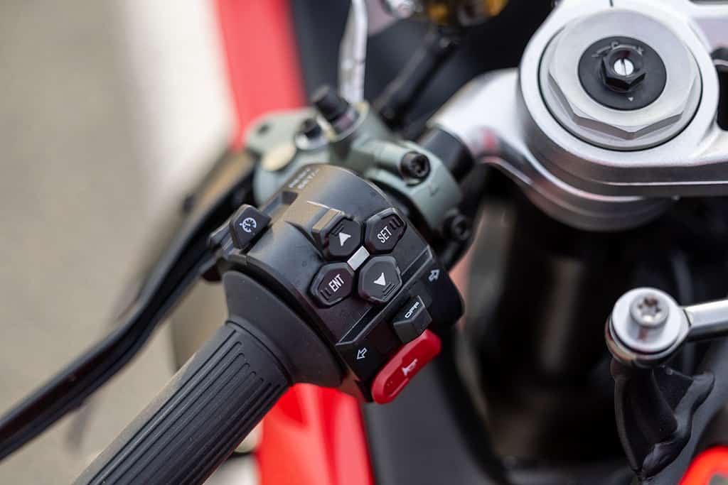 QJMotor SRK921RR