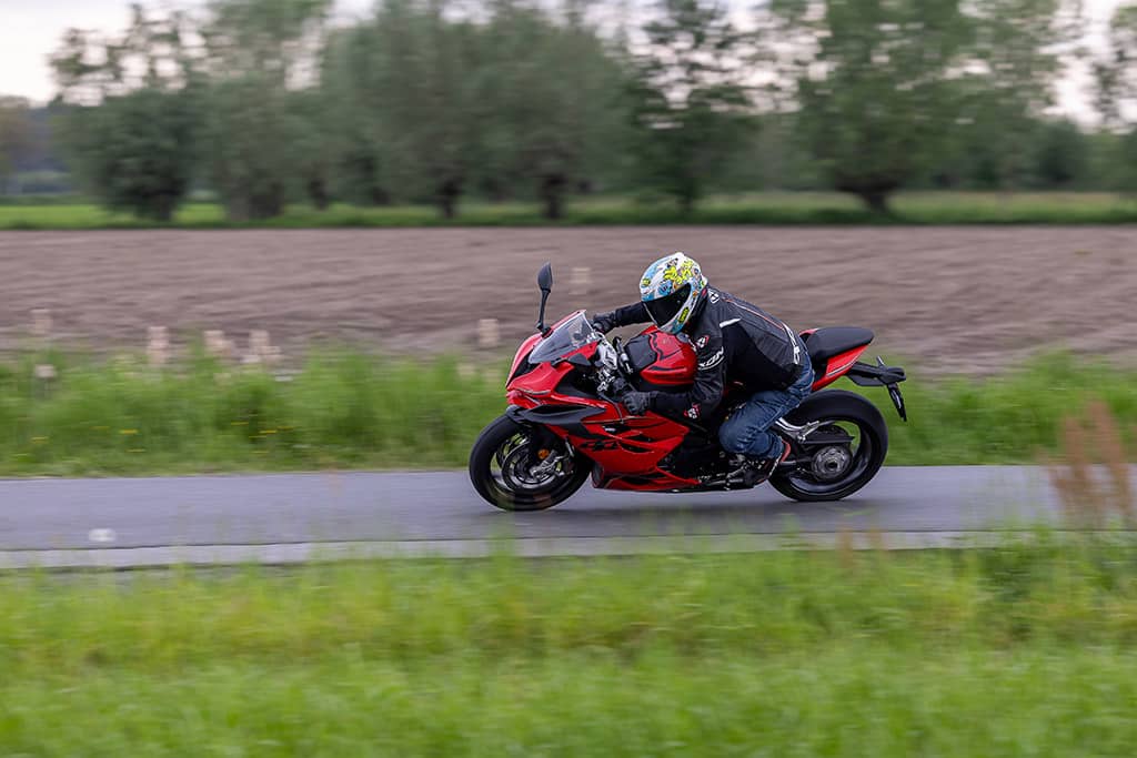 QJMotor SRK921RR