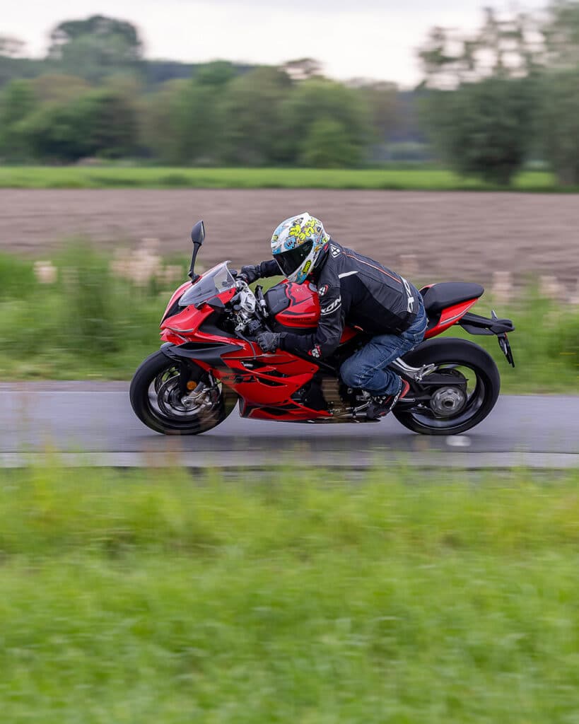 QJMotor SRK921RR
