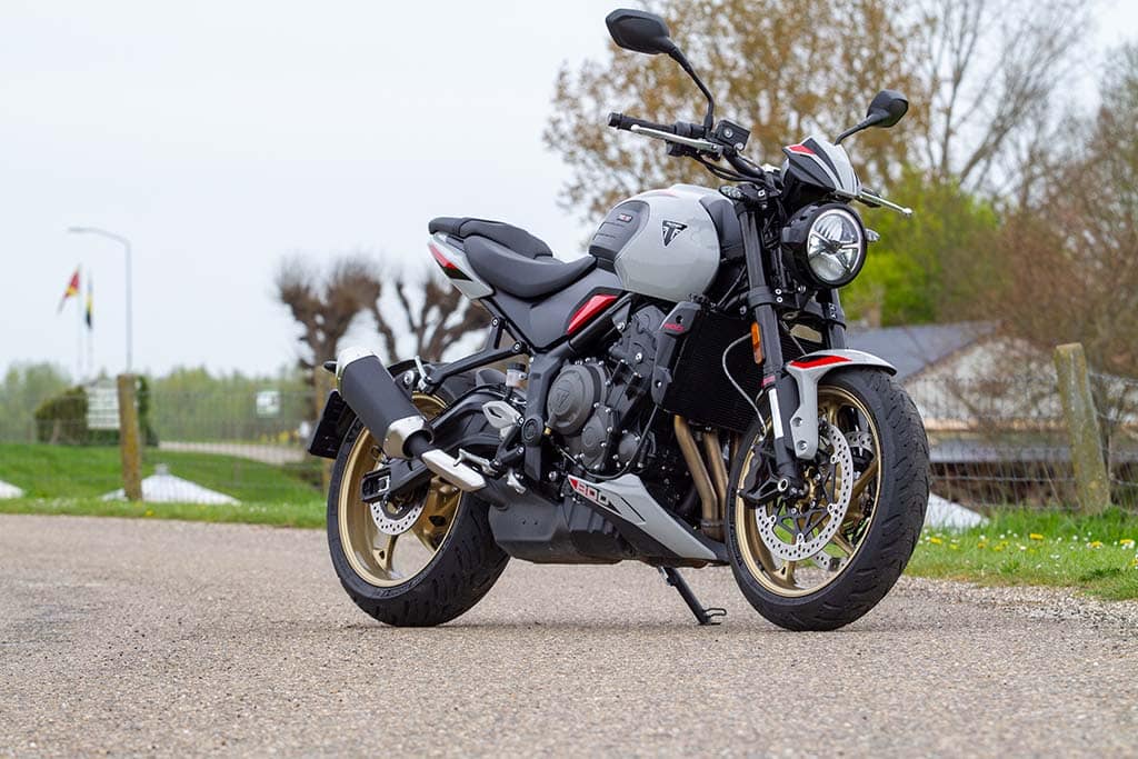 Triumph 2026 Trident 800
