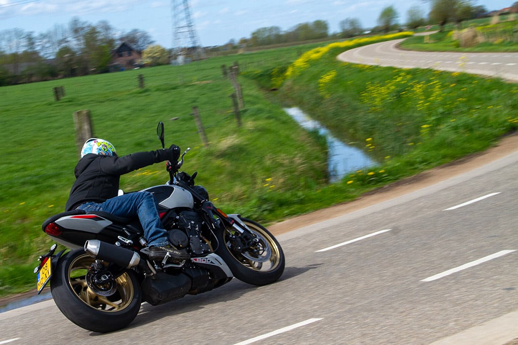 Triumph 2026 Trident 800