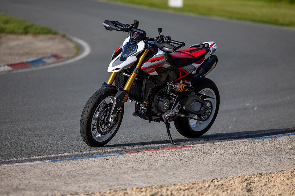 Ducati 2026 Hypermotard V2 SP