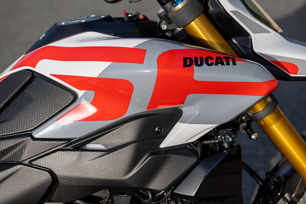 Ducati 2026 Hypermotard V2 SP