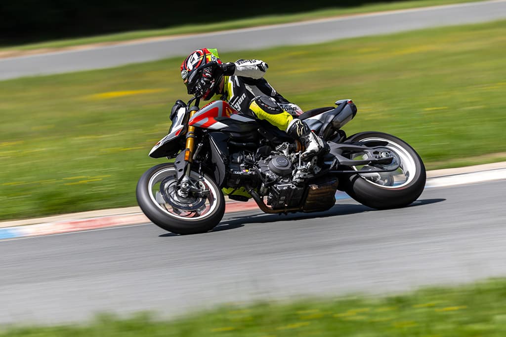 Ducati 2026 Hypermotard V2 SP