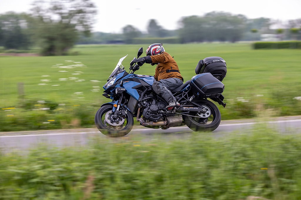 Kawasaki 2026 Versys 650 Grand Tourer Bikeplay