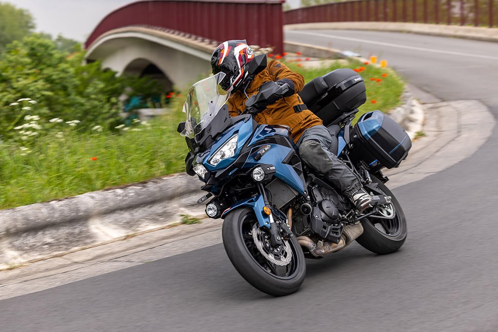 Kawasaki 2026 Versys 650 Grand Tourer Bikeplay