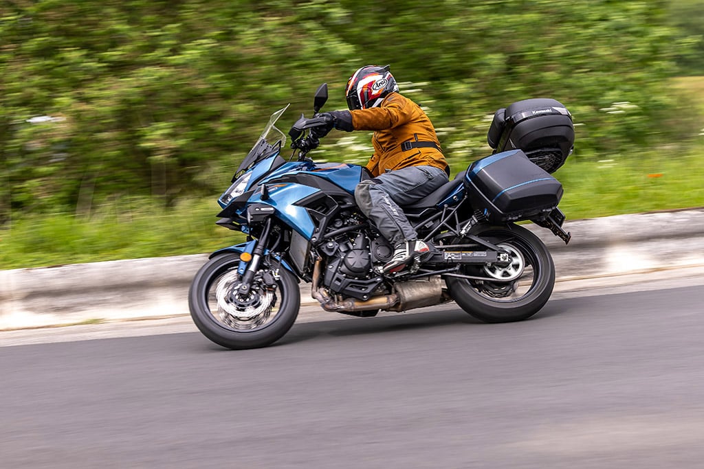 Kawasaki 2026 Versys 650 Grand Tourer Bikeplay