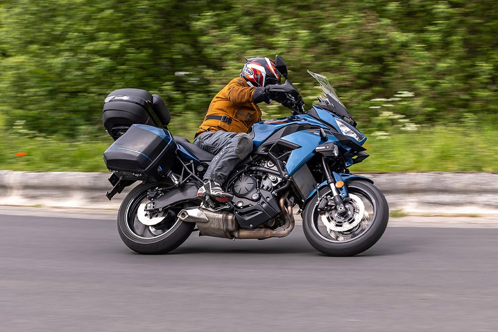 Kawasaki 2026 Versys 650 Grand Tourer Bikeplay