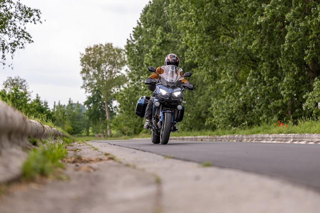 Kawasaki 2026 Versys 650 Grand Tourer Bikeplay