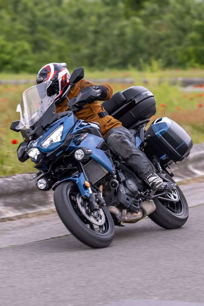 Kawasaki 2026 Versys 650 Grand Tourer Bikeplay