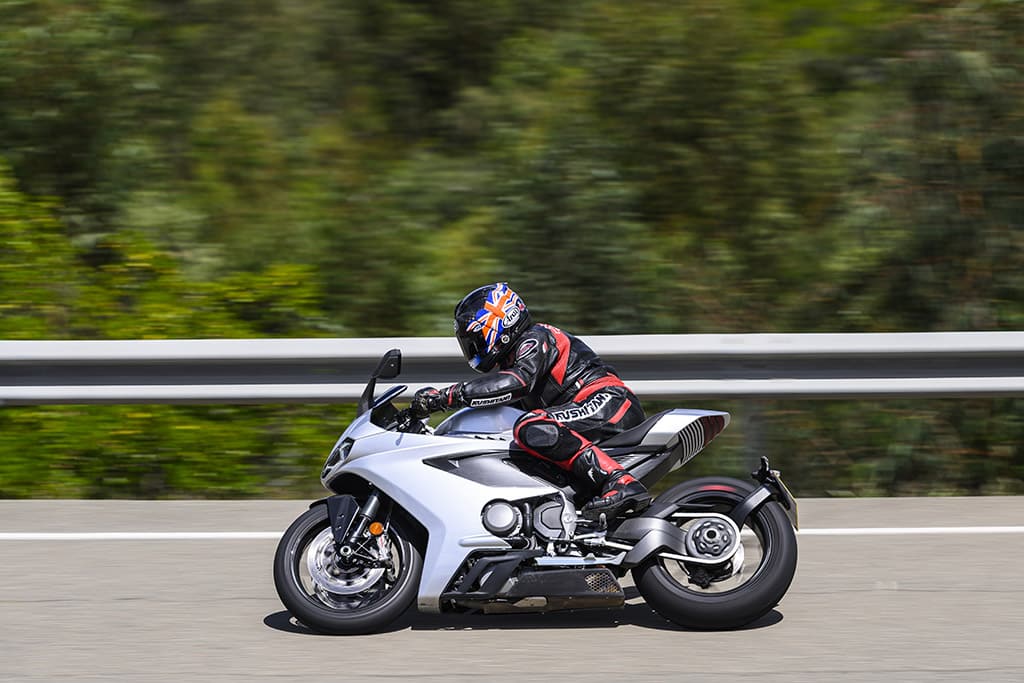 Norton 2026 Manx R
