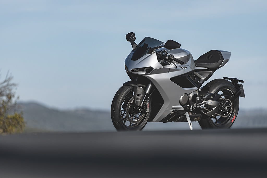 Norton 2026 Manx R