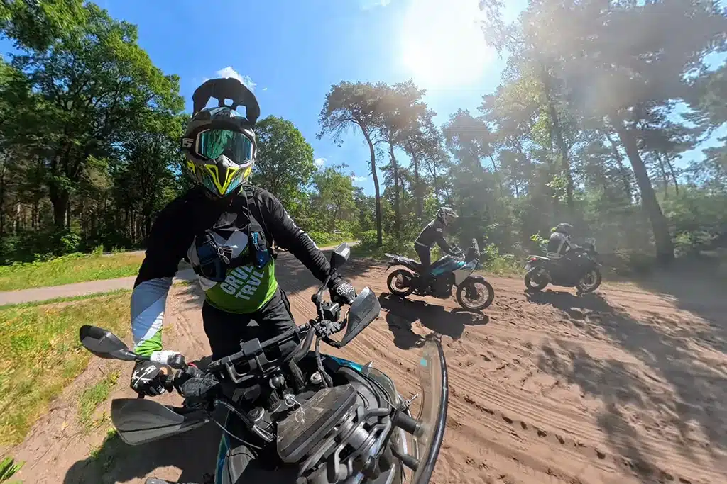 CFMOTO Trails