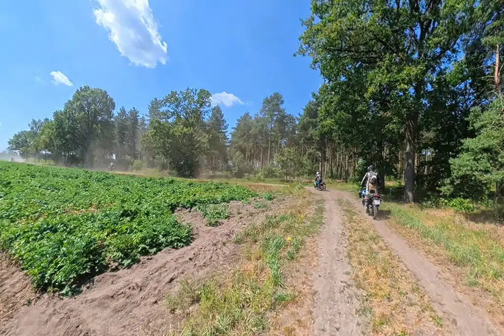 CFMOTO Trails