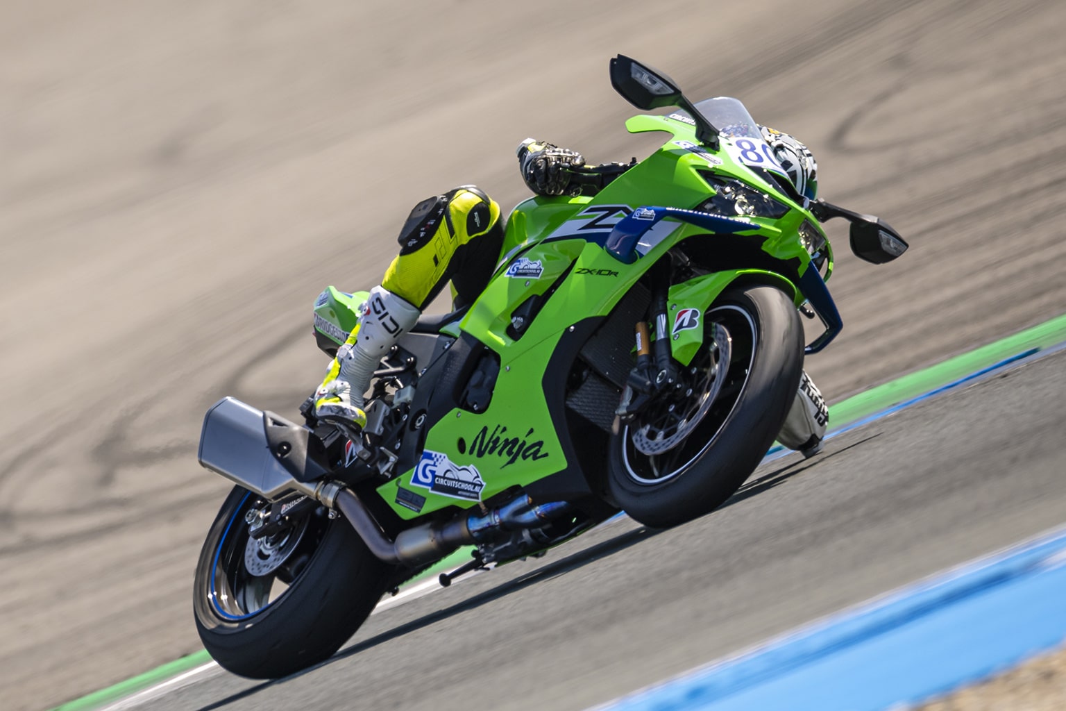 Kawasaki_MY26_Ninja_ZX-10R_47.jpg