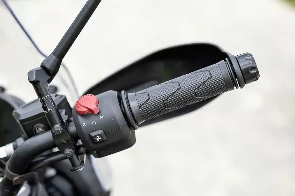 Royal Enfield 2026 Himalayan 450 Mana Black
