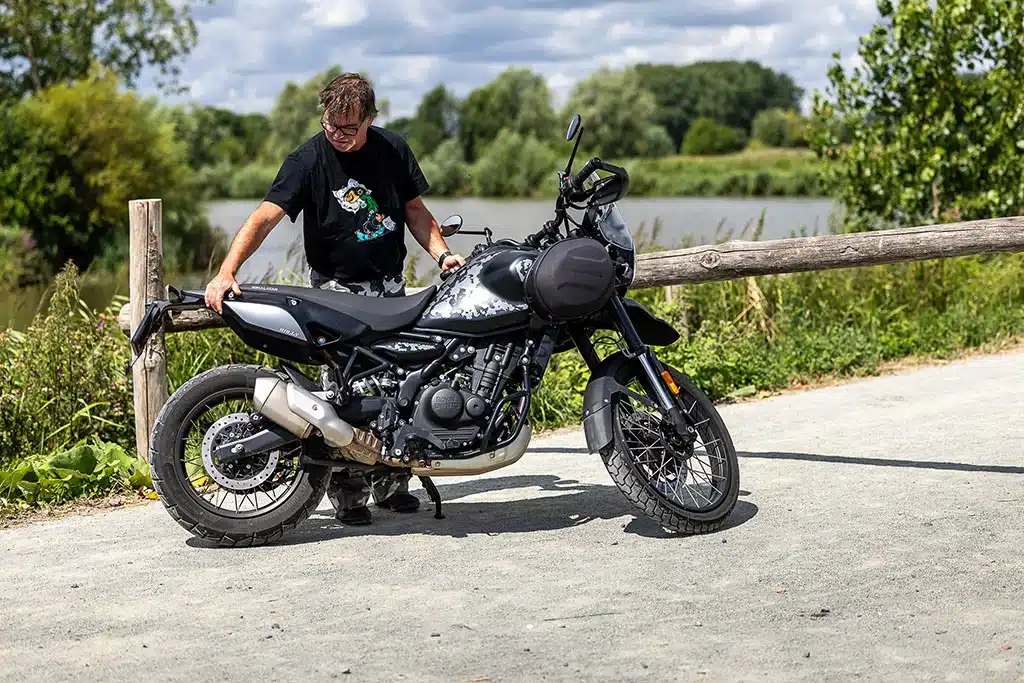 Royal Enfield 2026 Himalayan 450 Mana Black