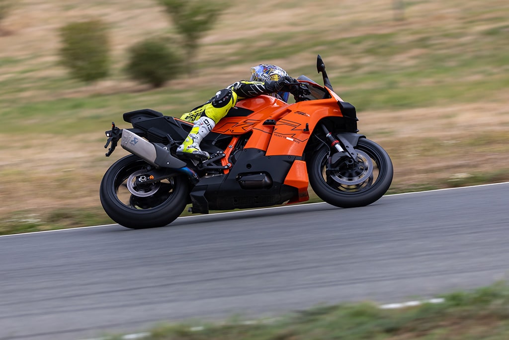 KTM 2026 990 RC R