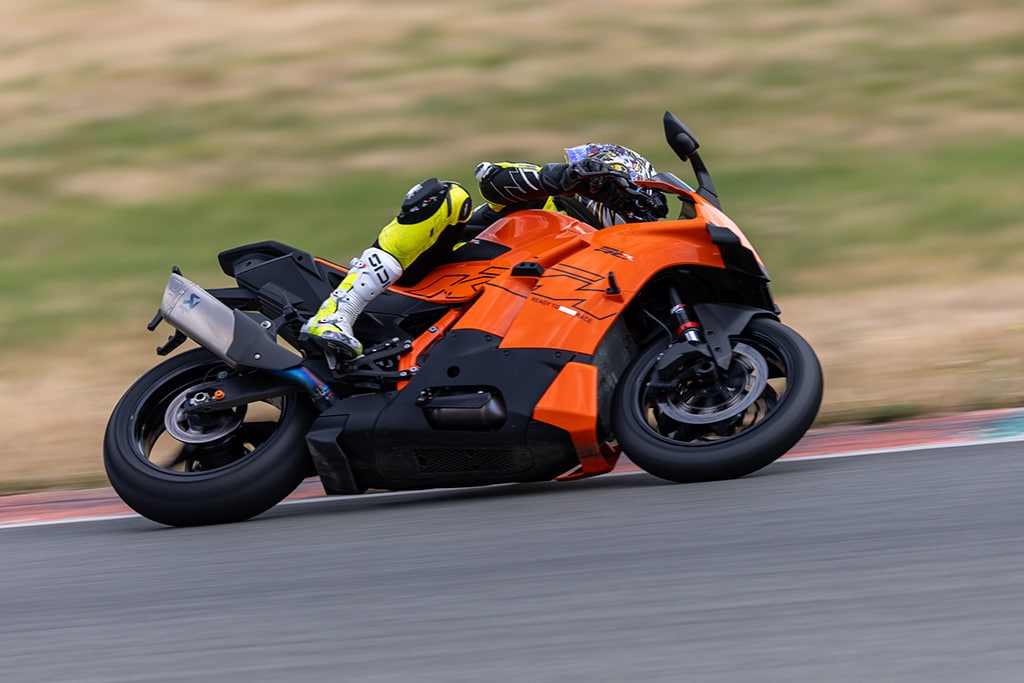 KTM 2026 990 RC R