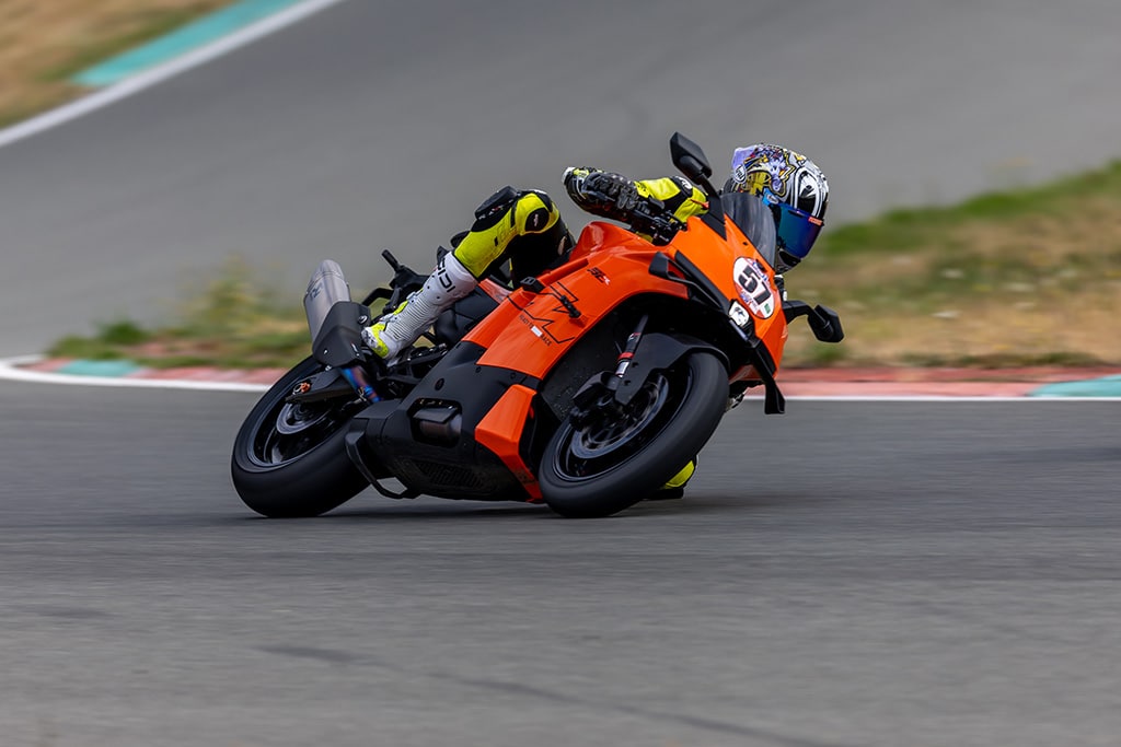 KTM 2026 990 RC R