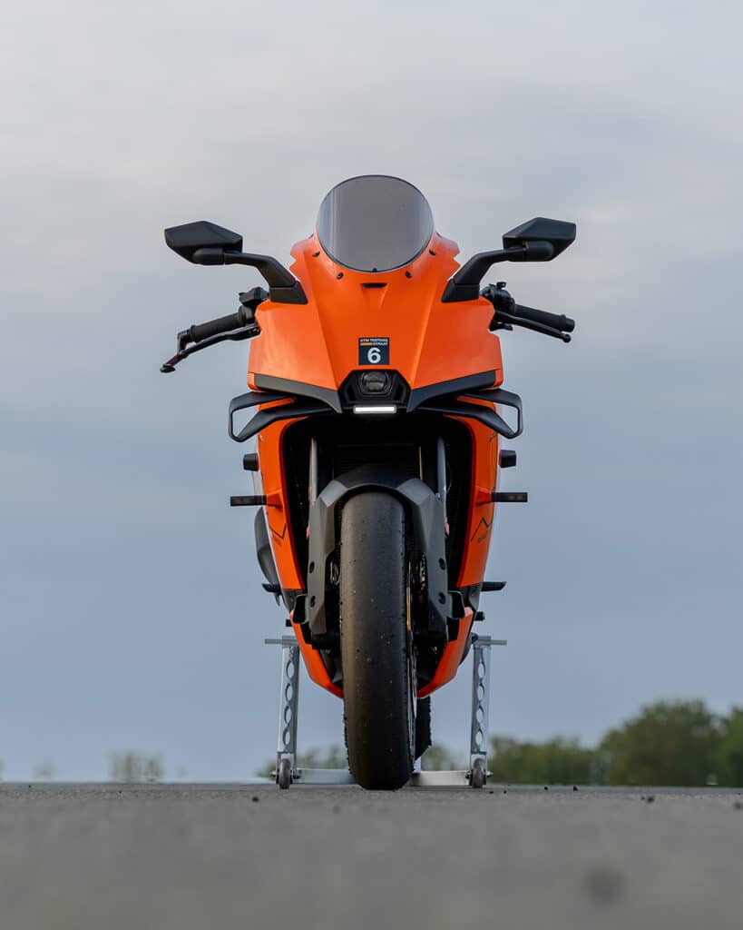 KTM 2026 990 RC R
