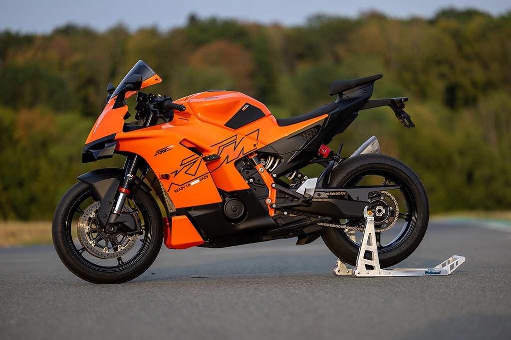 KTM 2026 990 RC R