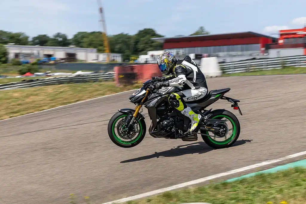 Kawasaki 2026 Z1000 SE