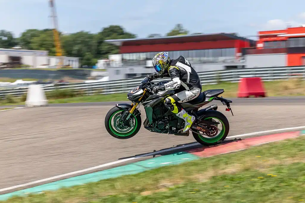 Kawasaki 2026 Z1000 SE
